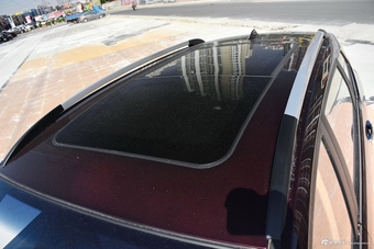 2017款宝骏560 1.5T DCT旗舰型7座