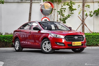 2018款奔腾B50 1.4T自动20周年纪念版