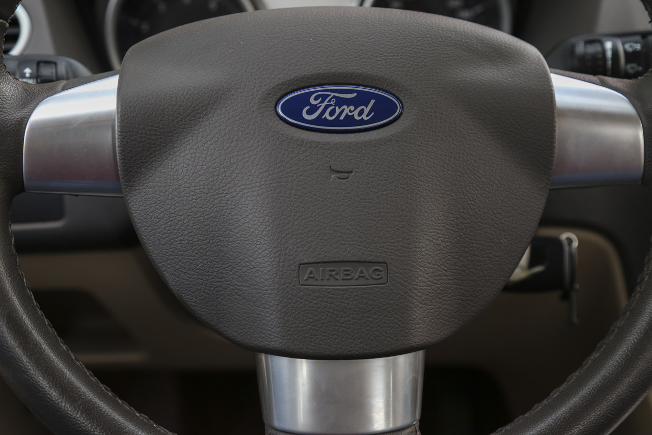 2013款福克斯两厢经典1.8L自动时尚型