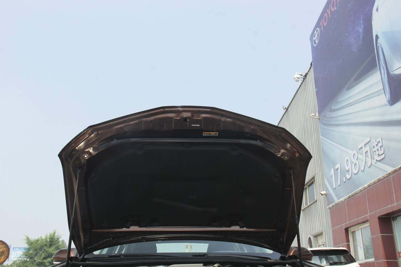 2018款凯美瑞2.0G自动豪华版