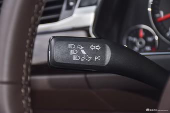 2016款辉昂2.0T两驱御尊豪华版380TSI