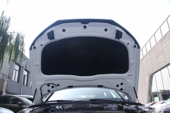 2017款奥迪A4L 2.0T自动40TFSI风尚型 