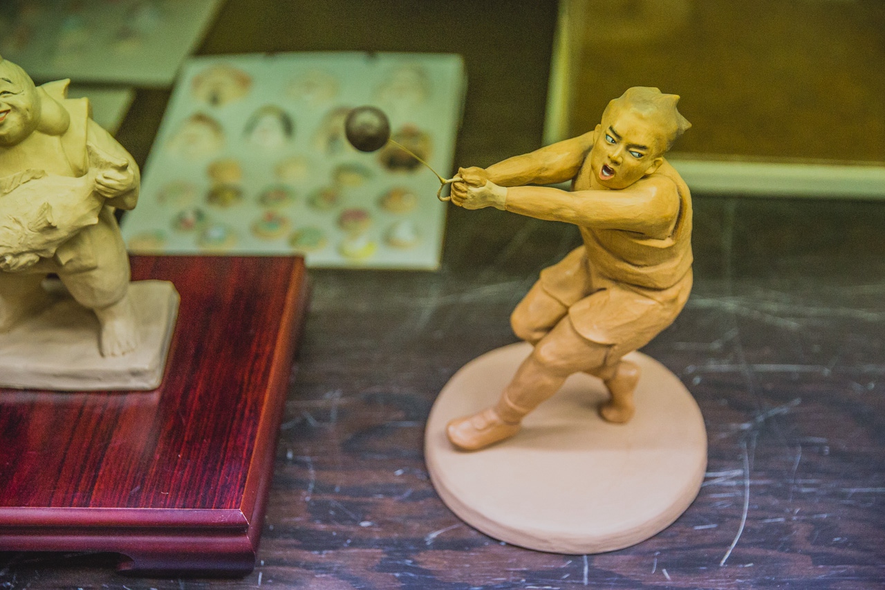 LEXUS雷克萨斯匠心之旅  博多人形 上色工艺见学