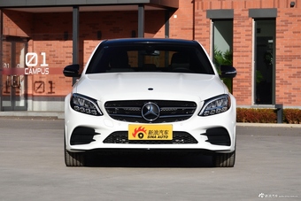 2019款奔驰C级C 260 2.0T自动运动版4MATIC