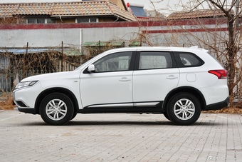 2018款欧蓝德2.0L自动两驱风尚版5座