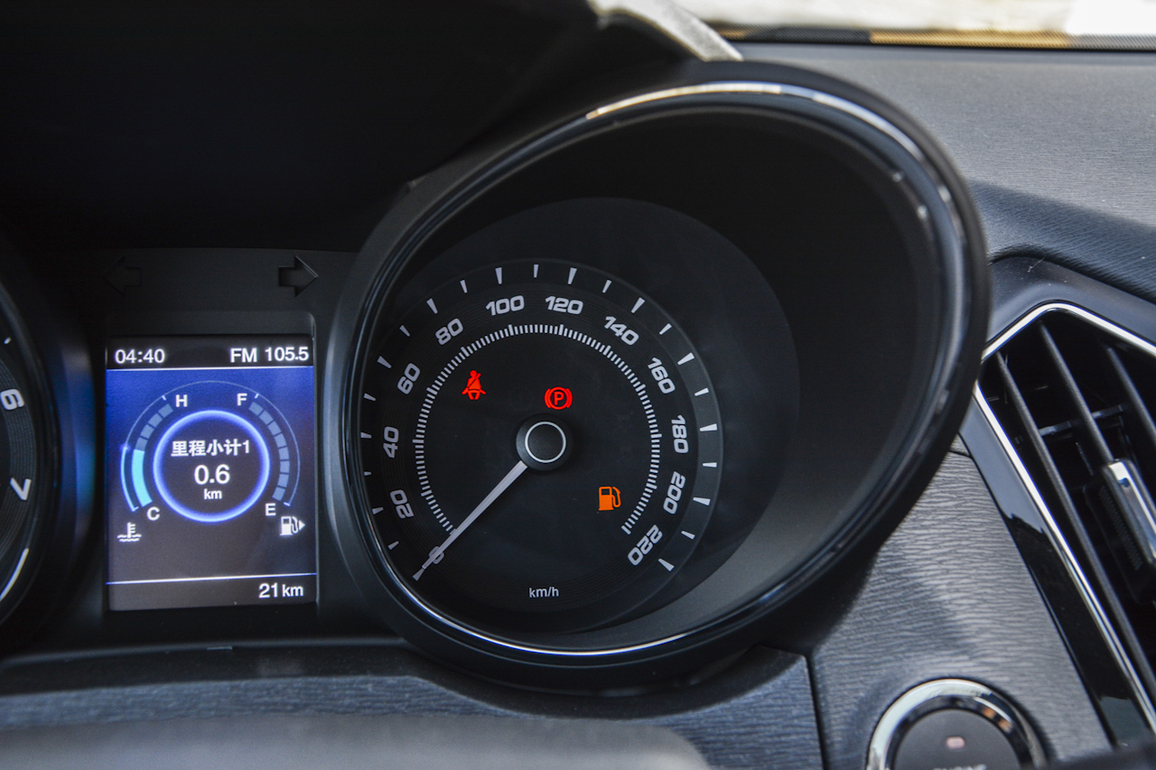 2017款艾瑞泽7 1.5T手动致尚版 