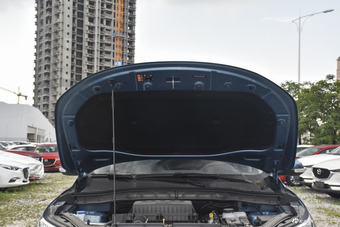 2018款荣威RX3 1.6L手动旗舰版