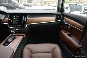2019款沃尔沃S90 2.0T自动T5智远版
