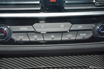 2017上汽大通D90 2.0T自动四驱北极星