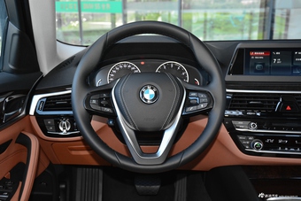 2018款宝马5系2.0T自动528Li上市特别版