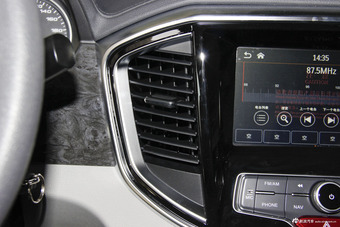 2016款瑞风M4 2.0L手动豪华型