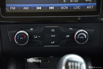 2016款风光580 1.5T手动豪华型