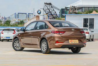 2017款悦动1.6L手动悦值版GLS