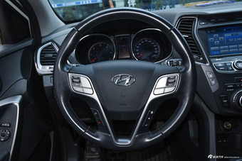 2013款格锐2.2T自动 7座四驱舒适型