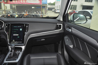 2016款荣威RX5 20T手动两驱互联网智惠版 