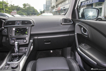 2016款科雷嘉2.0L自动两驱尊贵版