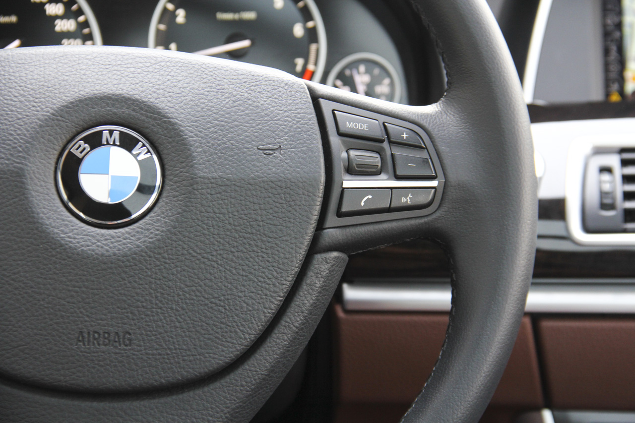 2015款宝马5系GT 2.0T自动528i领先型