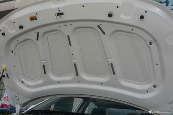 2017款悦动1.6L自动悦值版GLS