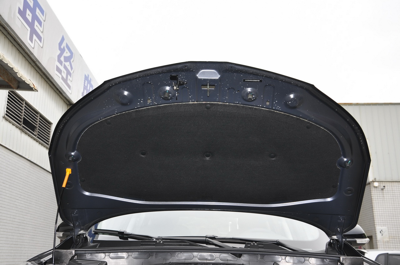 2016款锐腾 1.5T自动精英版