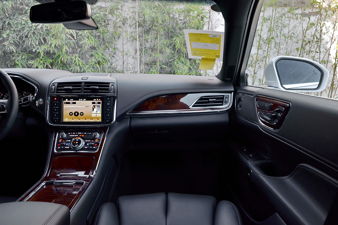 18款林肯大陆2.0T自动两驱尊耀版