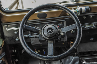 2016款BJ 212 2.0L手动三角门四驱豪华型 国V