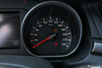 2016款奔腾B50 1.6L手动豪华型