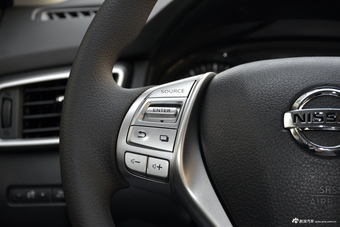 2017款日产逍客 2.0L自动精英版