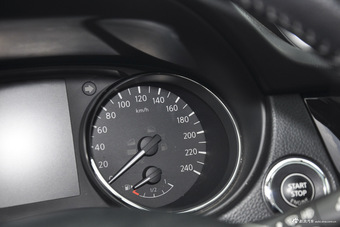 2016款逍客2.0L自动XV Prem豪华版