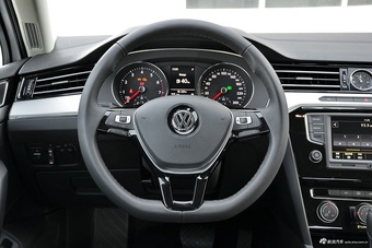 2017款迈腾1.8T自动330TSI DSG领先型