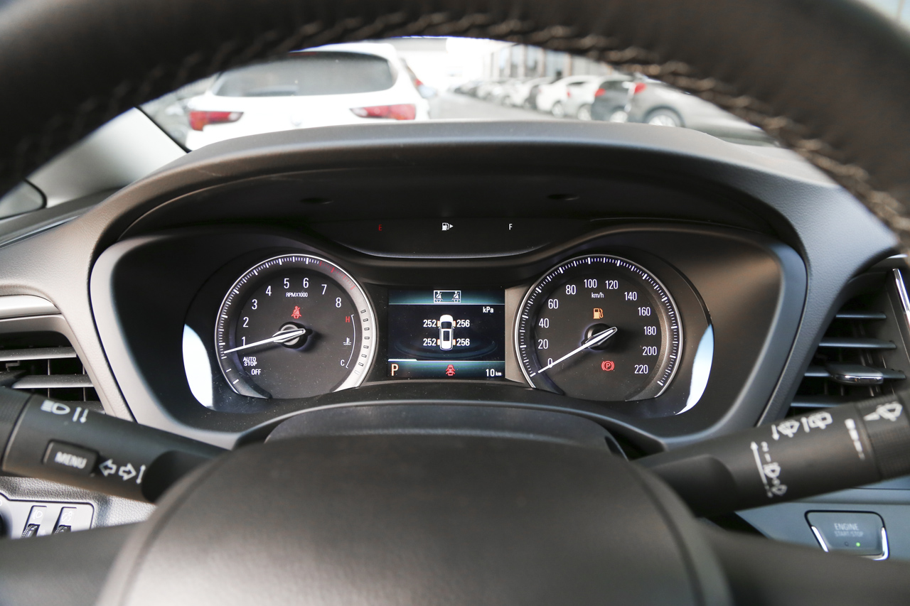 2018款别克GL6 1.3T自动18T豪华型6座 