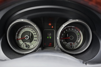 2016款帕杰罗V97 3.8L V6 GLS中东版