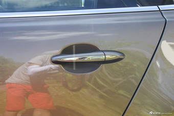 2015款捷豹XJL 3.0L自动SC两驱尊享商务版