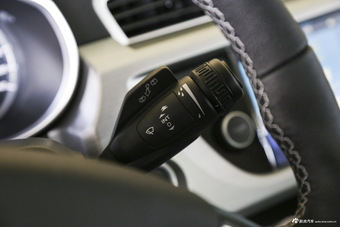 2016款吉利博越2.0L手动智尚型