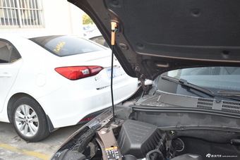 2016款荣威RX5 20T自动两驱旗舰版