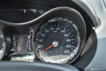 2015款海马S5 1.5T自动旗舰型