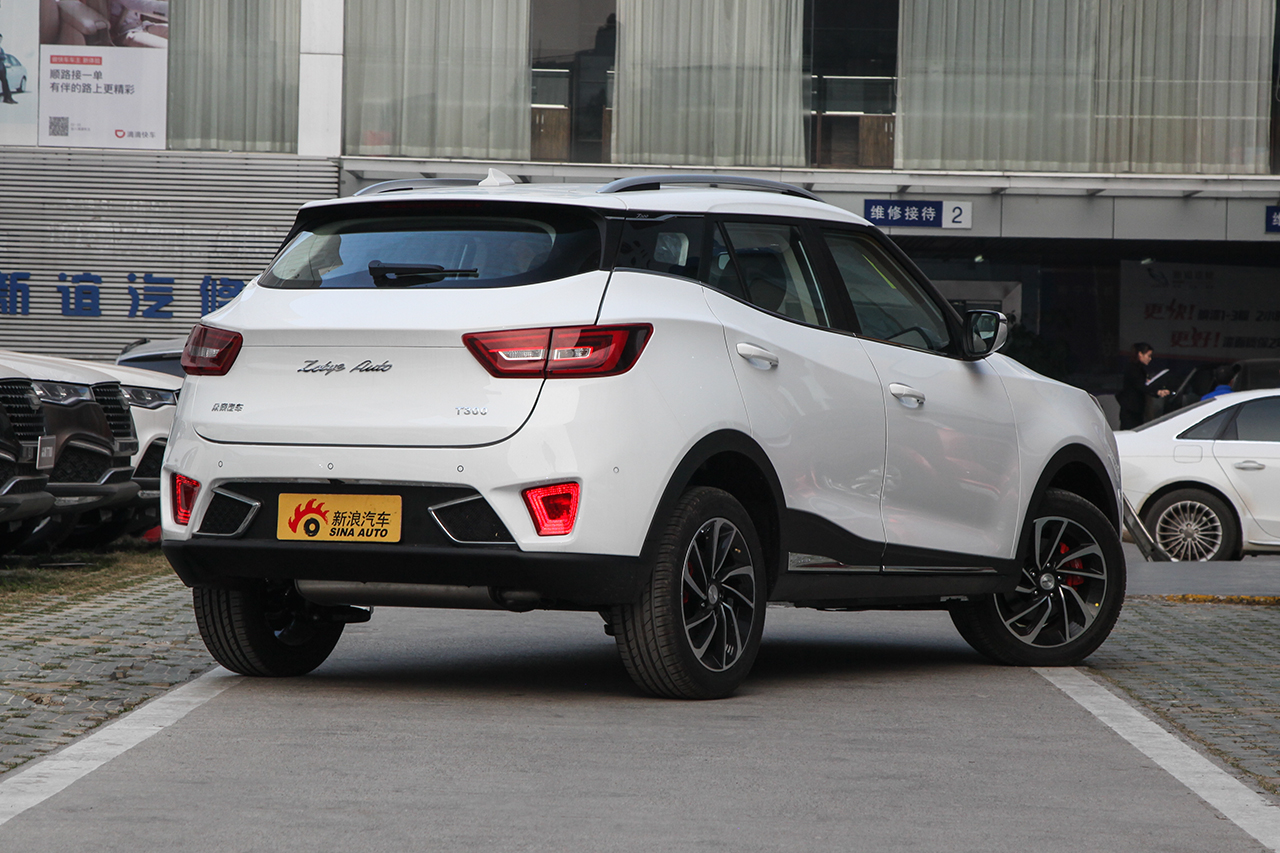 2017款众泰T300 1.5T自动尊贵型 