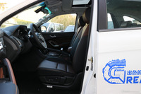 2017款驭胜S350 2.0T自动两驱柴油豪华天窗版5座