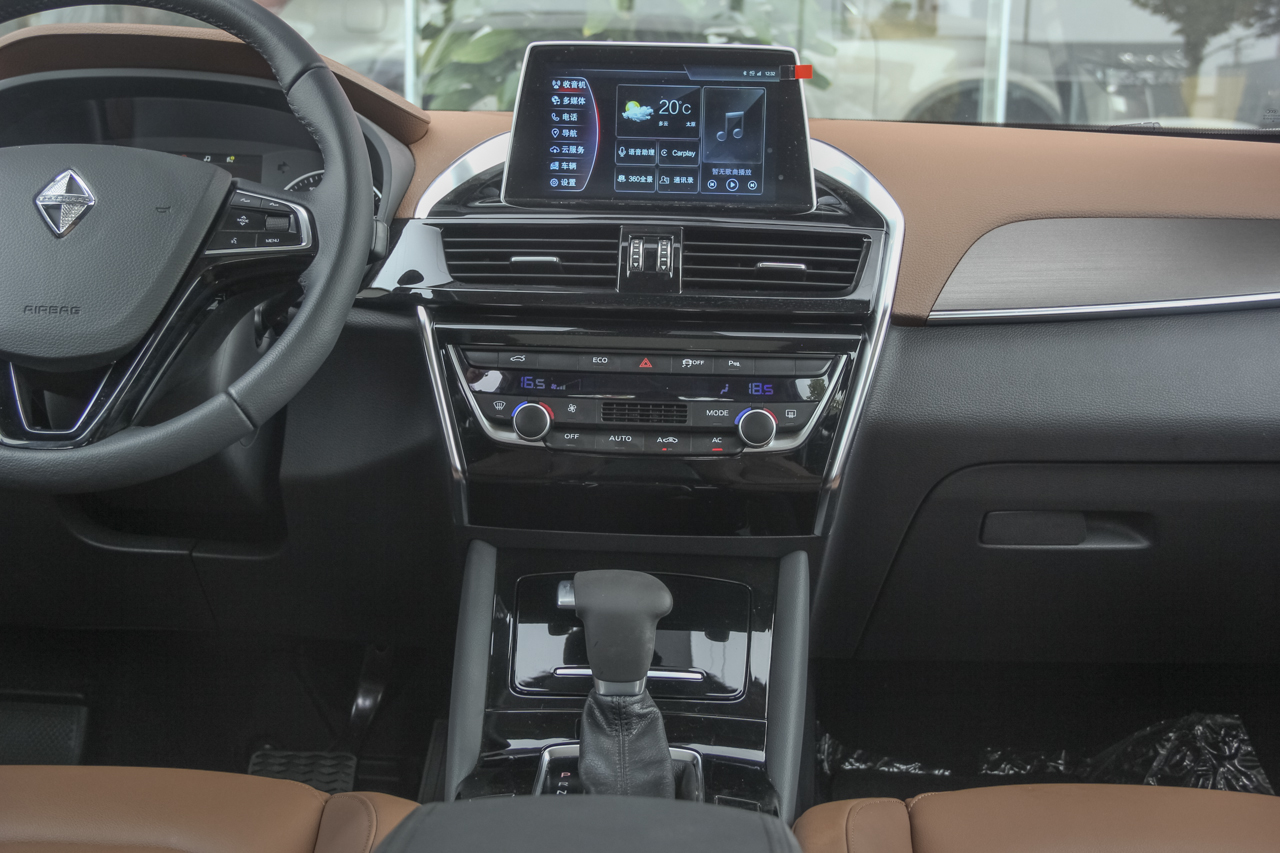 2017款宝沃BX5 20TGDI 1.4T自动两驱领先型