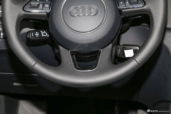 2016款奥迪Q3 2.0T自动35TFSI典藏版quattro进享型