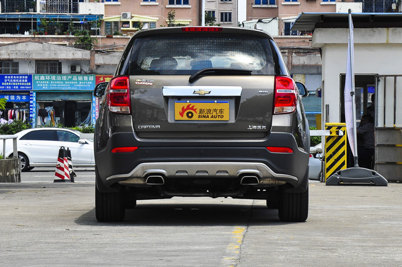 2015款科帕奇2.4L自动7座四驱旗舰版