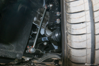 2018款比亚迪宋MAX 1.5T自动智联豪华型6座