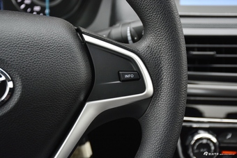 2019款东南A5翼舞 1.5L手动豪华版国V