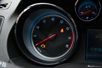 2017款君威1.6T自动领先技术型