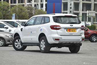 2016款撼路者2.0T自动四驱菁英版汽油