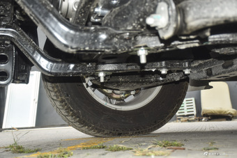 2016款驭胜S350 2.0T自动四驱汽油超豪华版5座