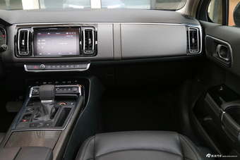 2017款雪铁龙C6 1.8T自动豪华型