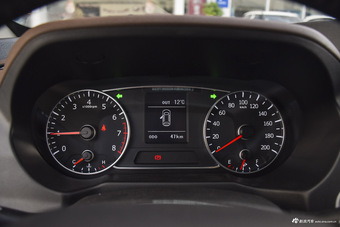 2016款陆风X5 Plus 1.5T手动创领版