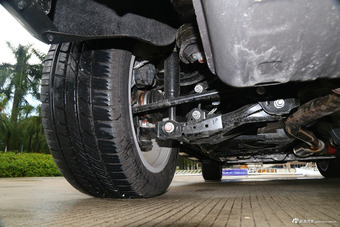 2017款哈弗H8 2.0T自动汽油四驱尊享型