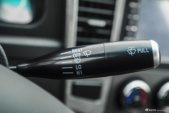 2015款 萨普 2.8T两驱舒适版5235长