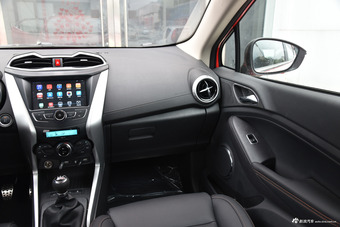2017款比亚迪元1.5L手动酷炫互联型